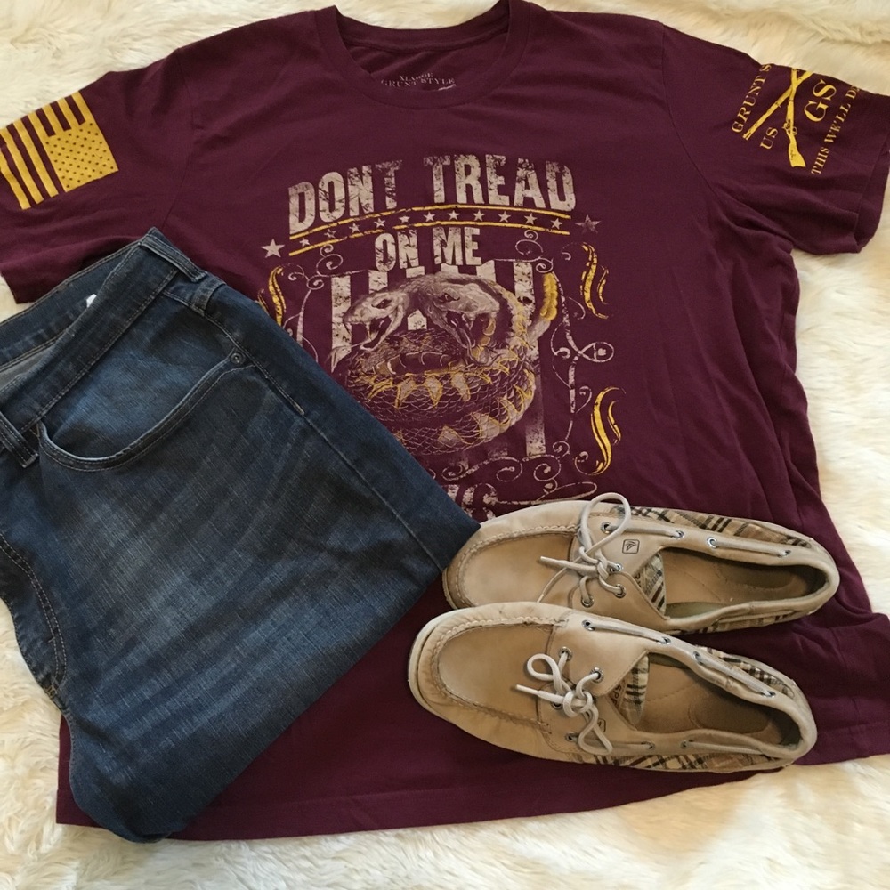 Men’s xl don’t tread on t shirt